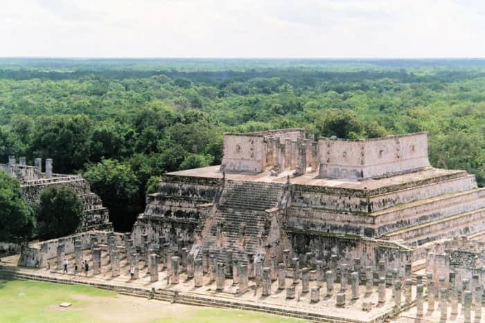 At Chitzen Itza ia the temple of the warriors that has a thousand columns. The significance of these likely has to do with fine naked eye observation of the heavens.