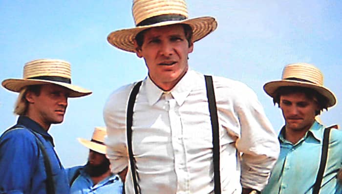 Alexander Godunov, Harrison Ford and Viggo Mortensson as John Book and the two Hochleitner brothers, prepare to build a barn