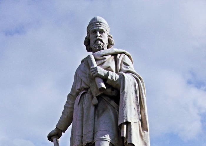 It was the Danes who gave the pious Aelfred the epithet 'the Great'. He had taken them on on their terms and held them at arm's length. His son Eadward 'the Elder' had less luck