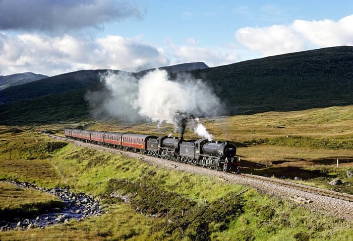 K1 62005 heads B1 61264 and a train of British Railways Mark 1 passenger stock at Corrour in October, 2002