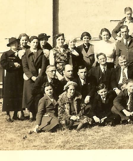 Tyro church group (photo from Lenhart). My great uncle, Albert Vining is kneeling in the center of row 2.