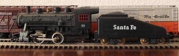 Small HO Scale Steam Locomotive