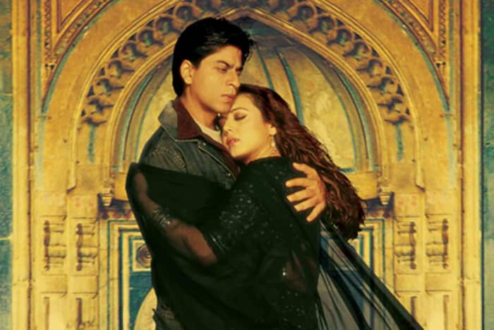 Sharukh Khan and Preity Zinta in the movie Veer Zaara - a tale of cross border love echoed in this eternal number