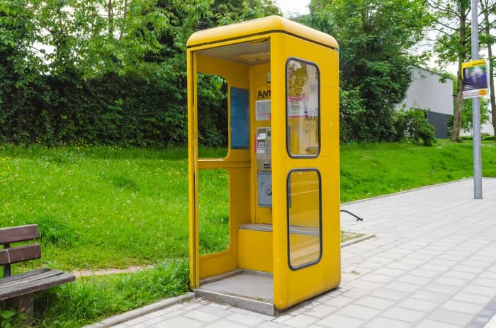 If possible, try to avoid leaving a voice mail message when there is a lot of noise in the background. try to make your call indoors instead of out on a busy street.