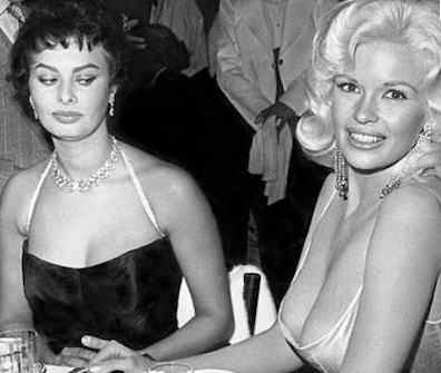 Sophia Loren and Jayne Mansfield in 1957. Both actresses had naturally ample breasts.