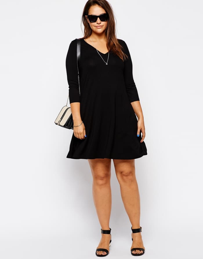 Basic relaxed jersey swing dress with V-neckline