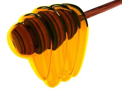 Honey has strong anti-bacterial properties that can help put a stop to your acne in its early stages.