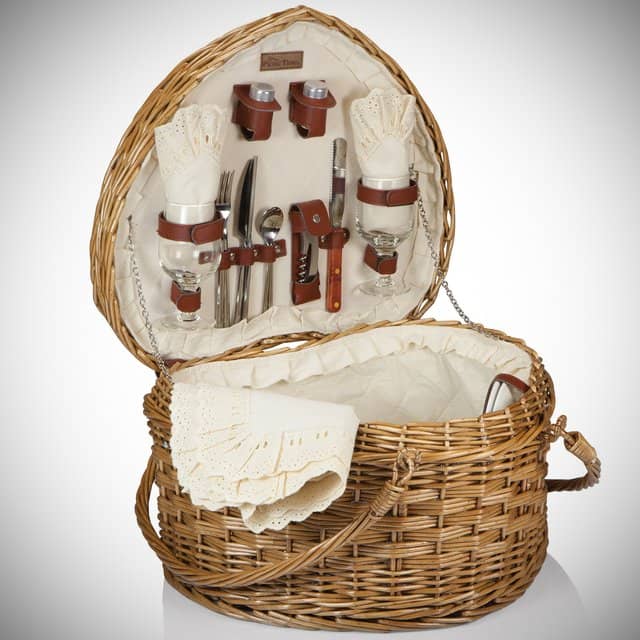 Choose a basket that is either heart-shaped or which is adorned with hearts. This picnic basket will do the trick, because heart-shaped baskets are quite difficult to find. The silverware and glasses could be cleared out to leave the base.