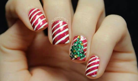 50+ Easy Christmas Nail Designs for a Holly Jolly Time - HubPages