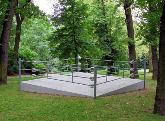A memorial for Johann Trollmann, entitled "9841," designed to show the disadvantages he faced as a Sinti both in and out of the ring.
