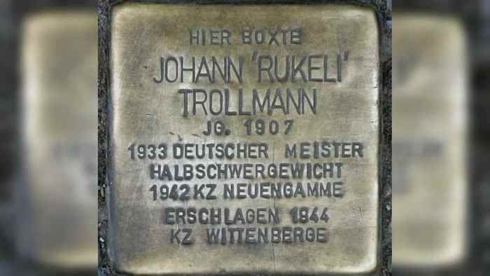 A memorial plague dedicated to Rukeli and his contribution to the Romani resistance during Nazi occupation.