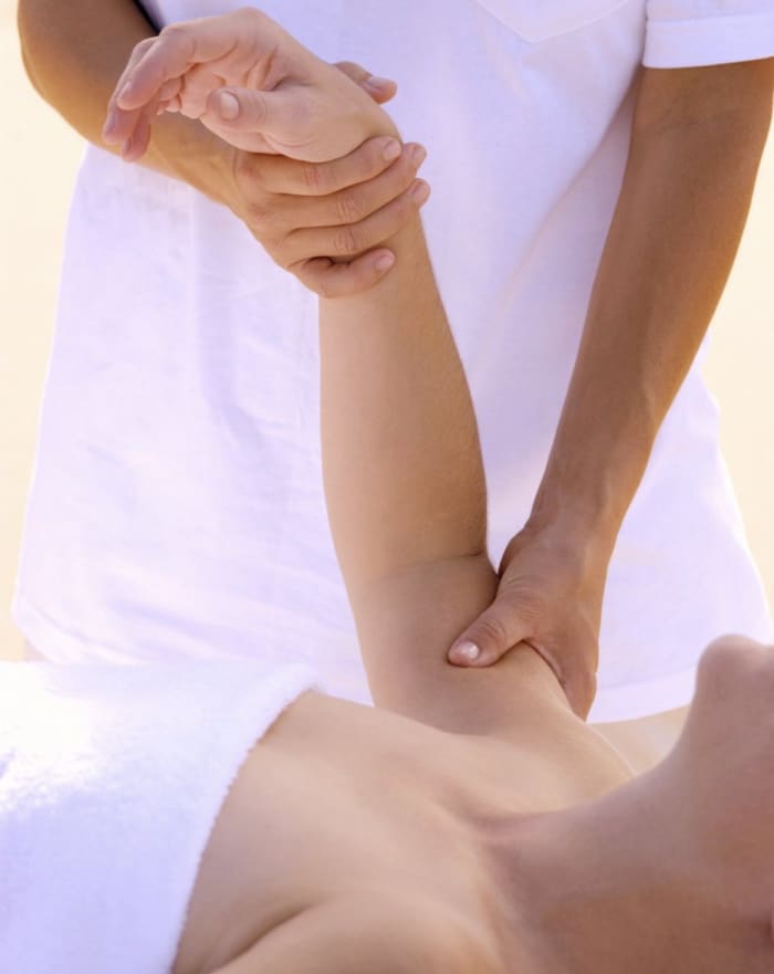 An arm massage may not be the first thing that comes to mind when you think of massaging in general. But it is uber relaxing and feels heavenly.