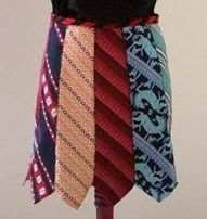 Rick Rack Ruby is a creative genius (in my opinion) and she generously shares this tutorial for how to create the cute necktie skirt shown here. I love the zig zag edge the ties create at the bottom!