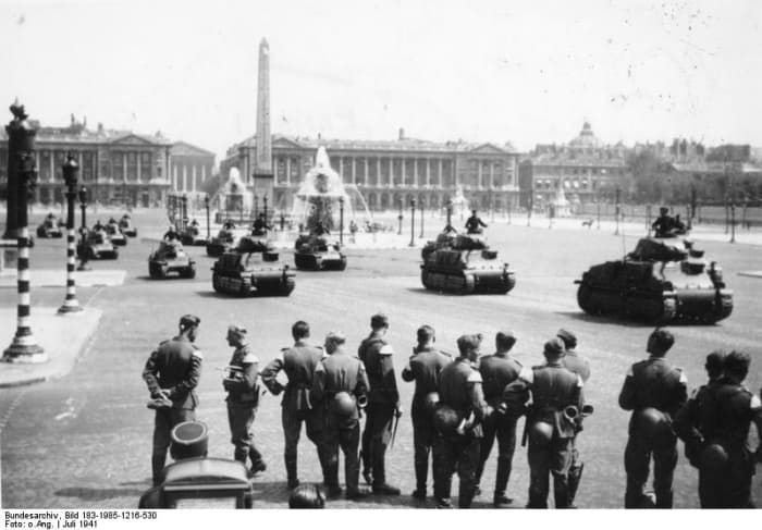 Parade of German Panzer tanks on the Place de la Concorde in July 1941, in front of Generalleutnant Schaumburg, named Commander of Paris