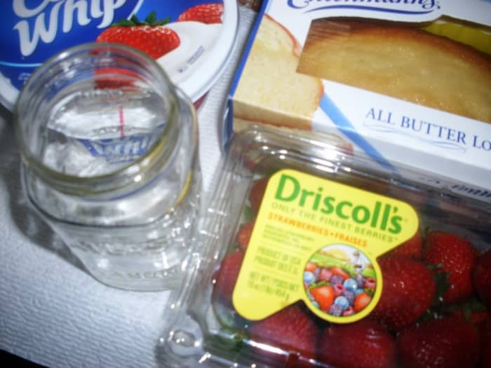 Cool Whip original whipped topping, Entenmann's butter loaf cake, fresh strawberries such as Driscoll's brand, one 12 or 16 ounce mason jar to be layered with ingredients until full