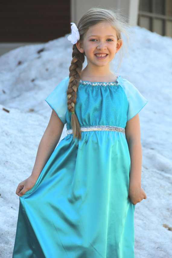 How to Make Your Own Elsa Costume HubPages