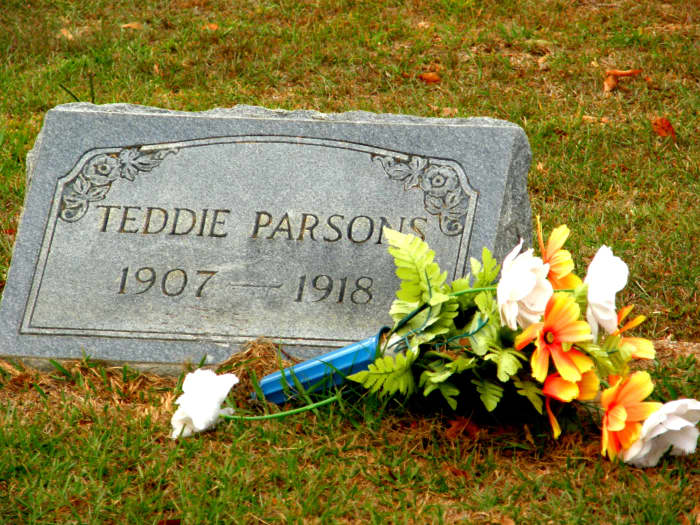 When I saw this tombstone I felt that this childdied with great and unborn dreams in their minds. They died and it died with them. Truly, without doubt the wealthiest place on earth is the GRAVEYARD. Imagine what this person could have accomplished.
