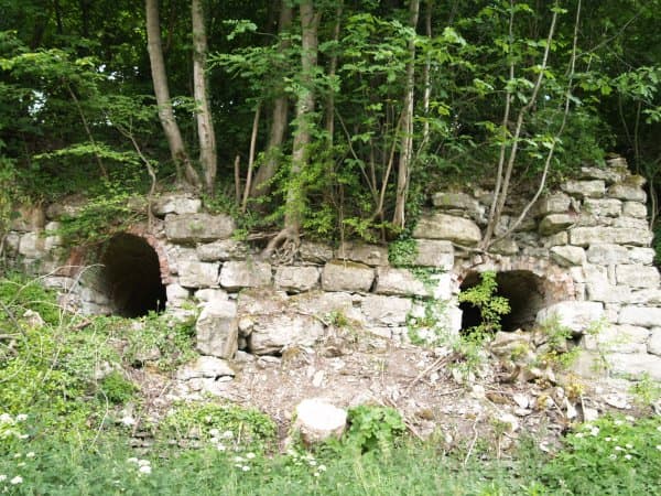 These lime kilns are well hidden, seen from the track that leaves New Bridge crossing going westward. The track leads to Pickering Station along the beck from the north-west side