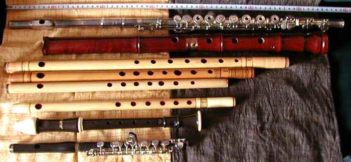 http://commons.wikimedia.org/wiki/File:Shinobue_and_other_flutes.jpg#filehistory