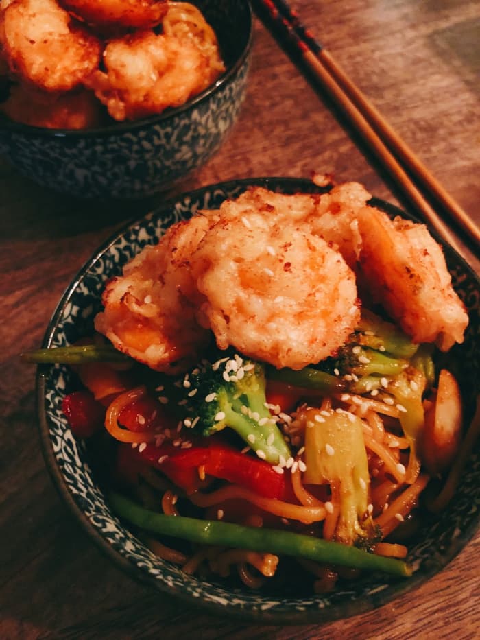 The shrimp tempura is delicious! I want to make this more during winter. To get the right tempura batter, make sure you follow the instruction on the packet (if you using a store-bought flour mix).