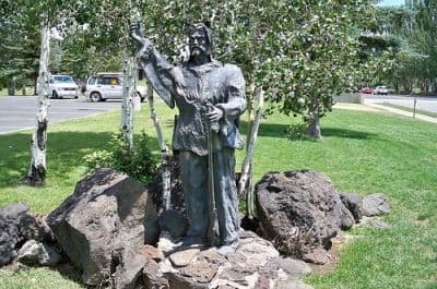 One of several bronze sculptures by Lou Bader, this one part of the "Frontier Adventure" multi-piece display
