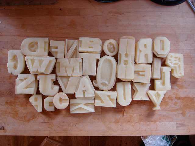 I love that these potatoes have been cut to replicate vintage wooden letter blocks - what a fab idea, and cheap!