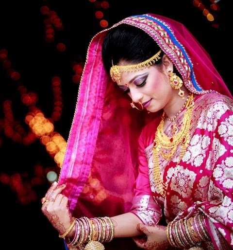 Magenta Bridal Katan Saree. Gorgeous Bangladeshi Bride wearing Hot pink / Magenta wedding katan saree.