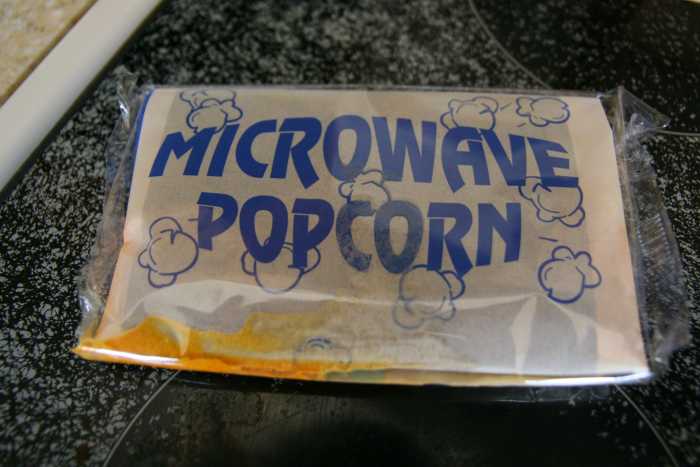 Microwave popcorn contains preservatives, in addition to chemicals for flavoring and color. Many brands of popcorn contain the chemical diacetyl, which can cause bronchiolitis obliterans, a devastating respiratory disease.