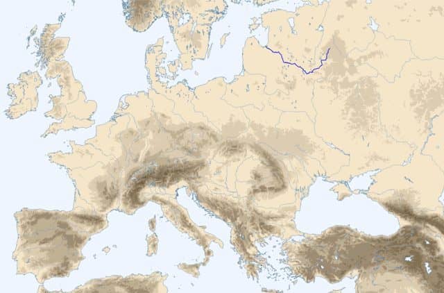 Riverways in the Baltic and east - all 'roads' lead to Byzantium. Traders and raiders used the river routes to enrich themselves