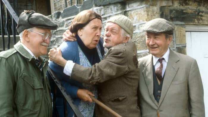 Luv'n'kisses? There, Norah's not so bad after all - is she? Oh no, she's not! Watch that mop when you make your escape.