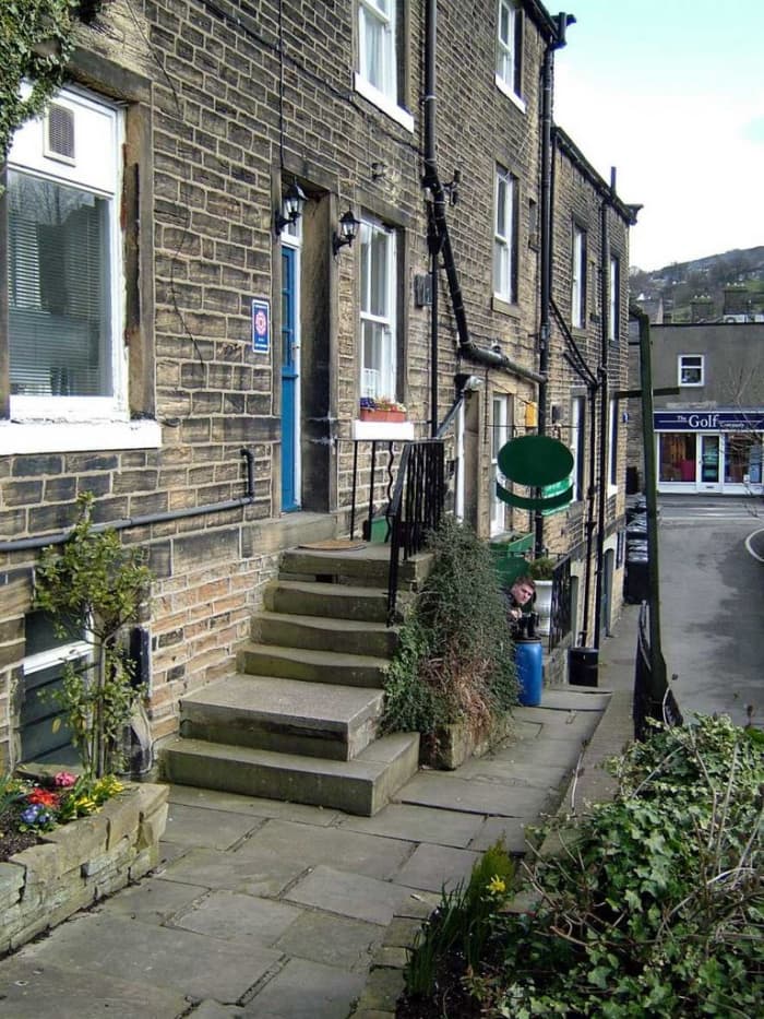 Norah Batty's house next door to Compo's became the 'Wrinkled Stocking Tearoom - somewhere I dropped in for coffee with a friend on the way further north