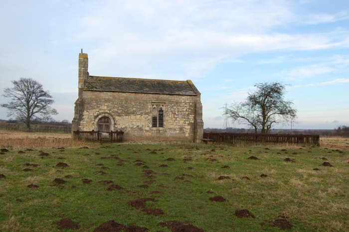 Before the fighting Lancastrian nobles and men-at-arms would have come to pray for victory at the Chapel of St Mary Lead