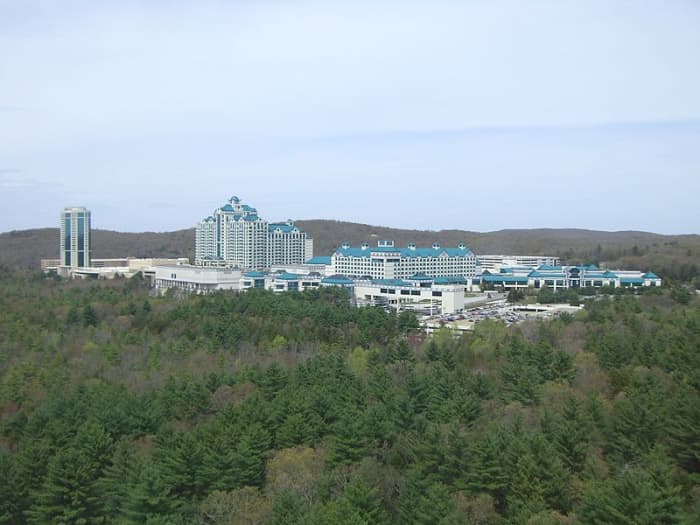 Foxwoods Resort of the Mashantucket Pequot in Ledyard, Connecticut opened for business in 1992.