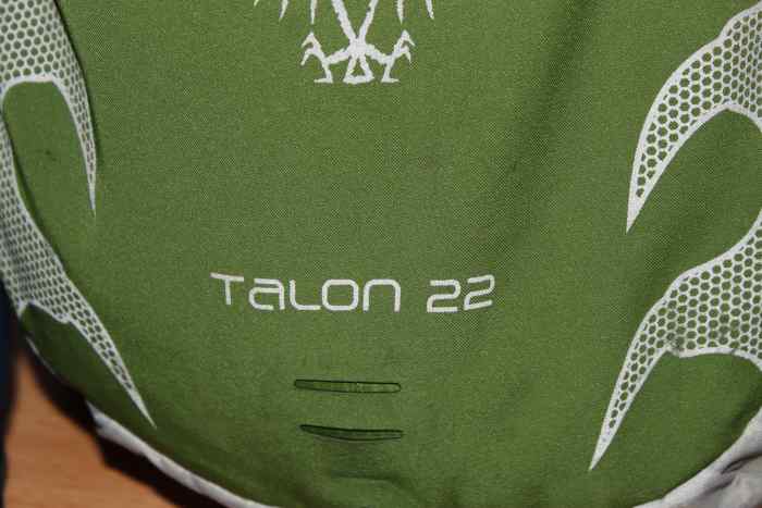 The bicycle light mount on the Talon is ideal for fixing a 'blinkie' flashing LED light for a commute to work.