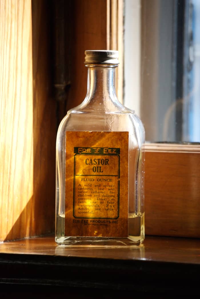 castor-oil-therapy-with-castor-oil-packs