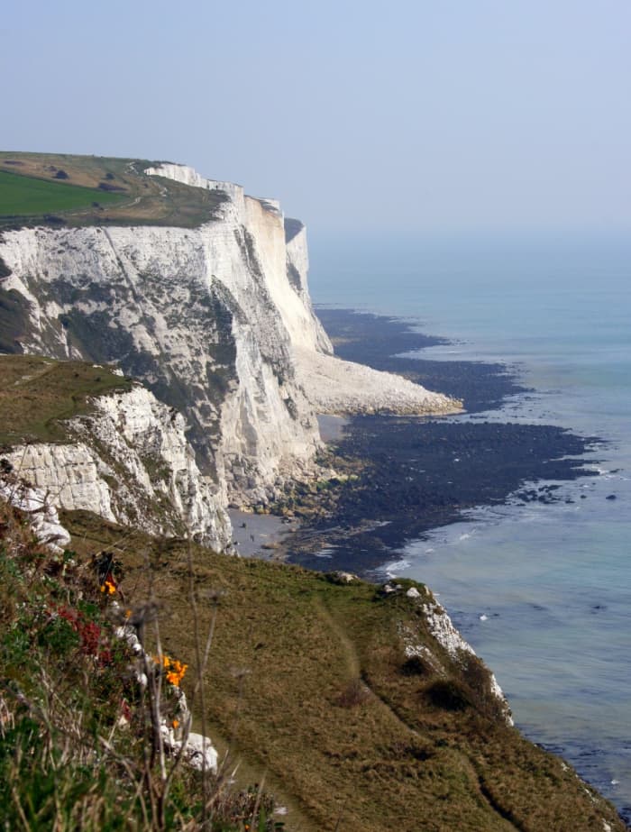 cliffs by white mountain clara