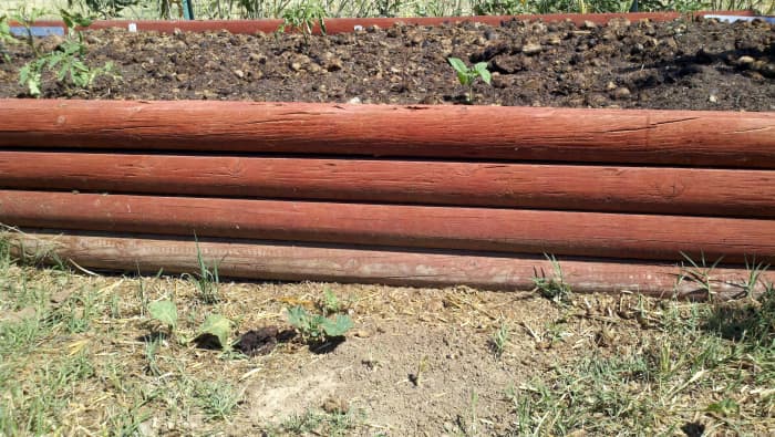 Side view of the completed planter. Four timbers were used to construct the height.