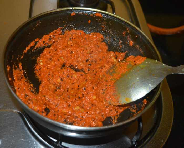 Turn off the heat and transfer the chutney to a serving dish.