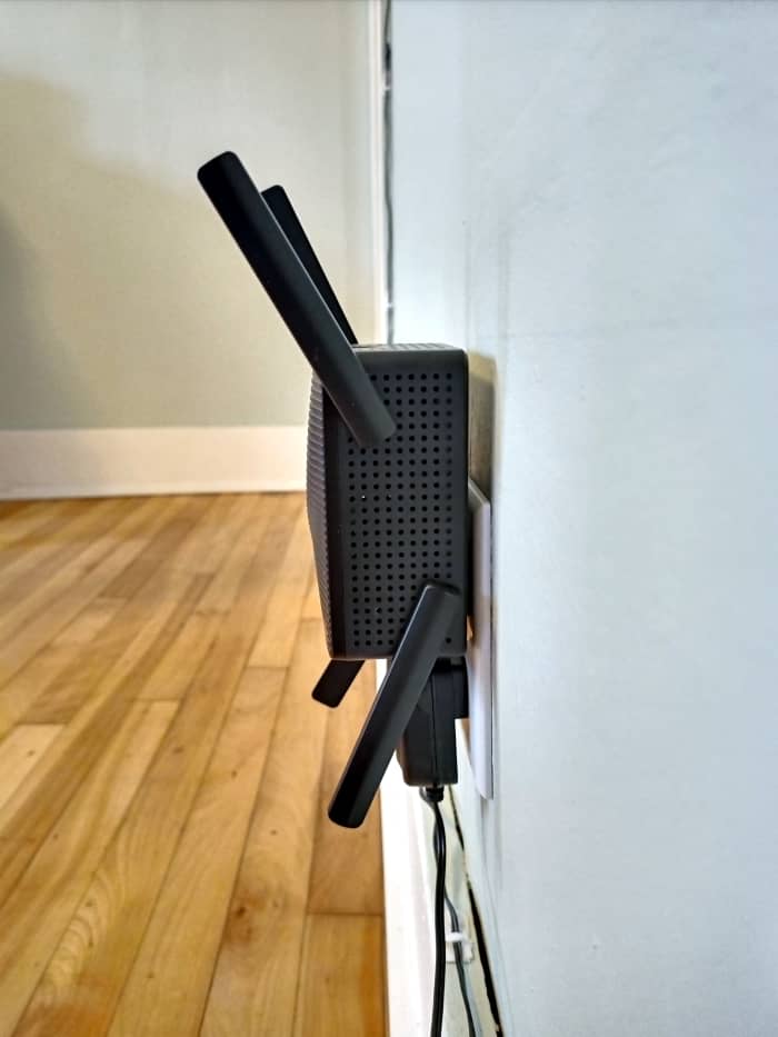 When installed in a two story building, one set of antennae should be pointed upward and one set should be pointed downward