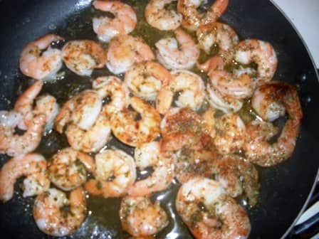Recipe for How to Make the Best Shrimp Fettuccine with Garlic Butter Sauce : fully cooked and seasoned shrimp