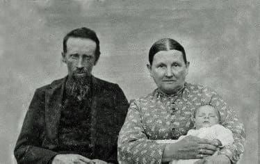 I don't have any photos of Abraham before the war to compare his appearance. This photo is undated so how soon was it after his release from Andersonville? The family story is that the child shown is a grandchild. For more about that, check below.