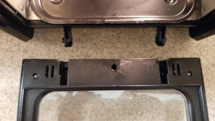It is very helpful that the door is removable for cleaning purposes. It takes a potentially bad situation and makes it manageable.