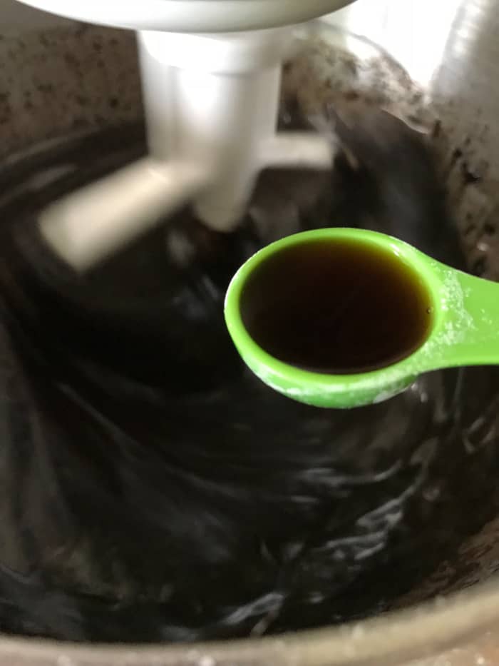 Use real vanilla extract here. Feel free to make your own extract - it's super easy and cheaper than store bought. But I just like the flavor of the real stuff better than the imitation.