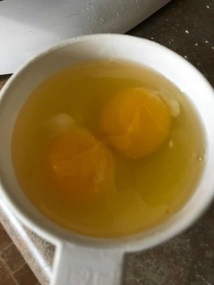 I use large eggs in almost every recipe - they're consistent for quantity, and most commercially written recipes use large eggs as well.