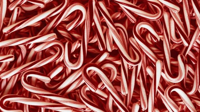 The Origin of Candy Canes (And Their Ties to Christianity) - Holidappy