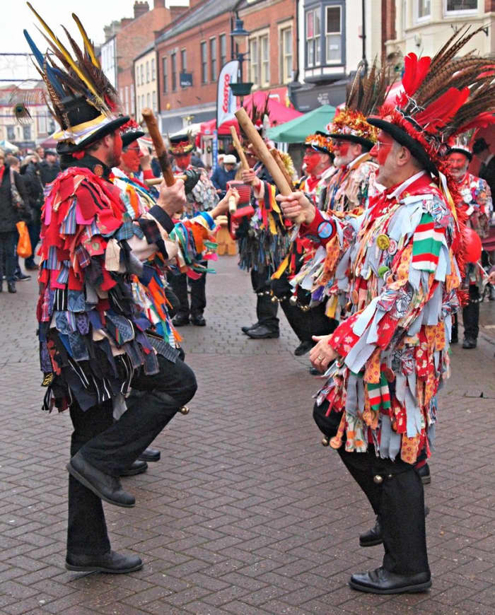 the-essential-guide-to-morris-dancing-hobbylark