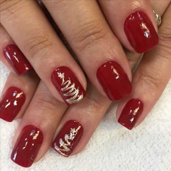 30 Awesome Holiday Nail Designs for Short Nails - Bellatory