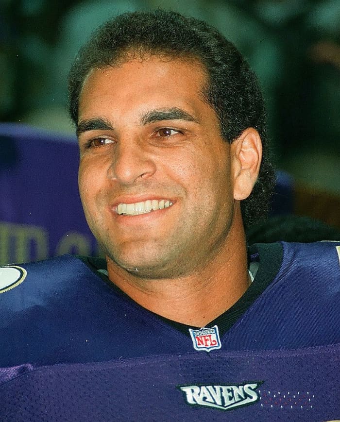 Vinny Testaverde played for seven teams over a 20-year career, but never played for a Super Bowl champion.