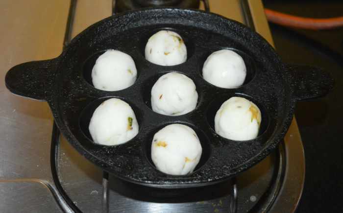 spicy-stuffed-rice-balls-recipe