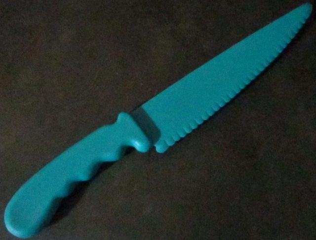 This is the same type of lettuce knife my mom used when I was a child. I picked this one up at a garage sale. I love it!